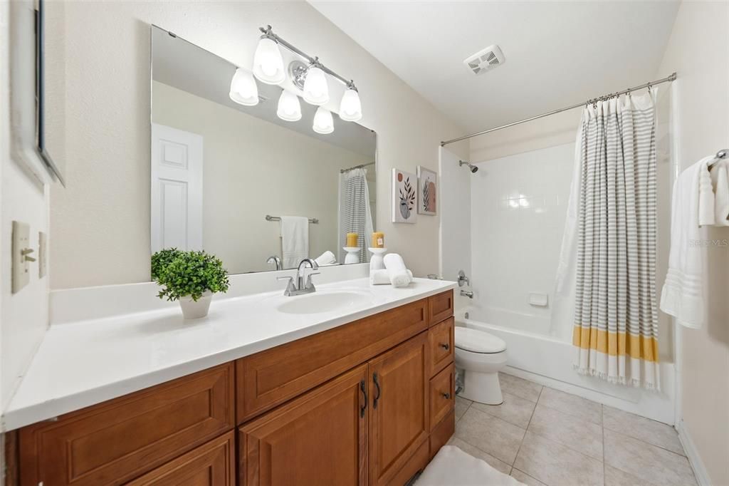 For Sale: $410,000 (3 beds, 2 baths, 1524 Square Feet)