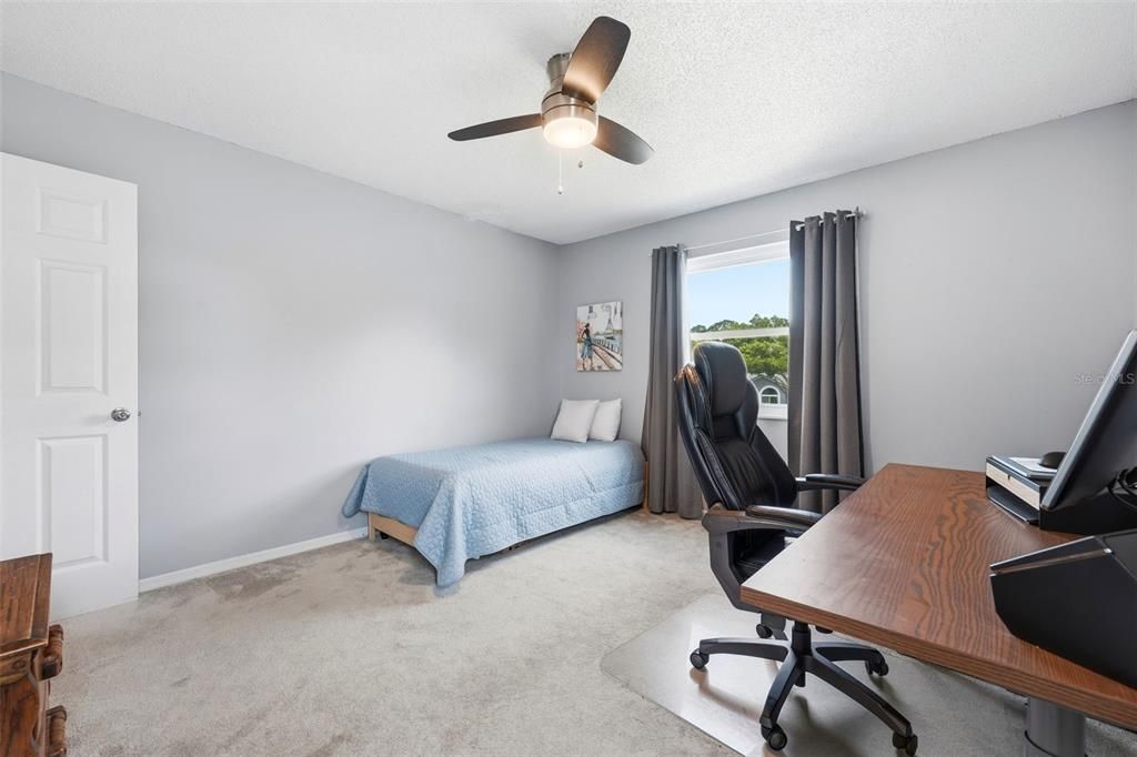 For Sale: $410,000 (3 beds, 2 baths, 1524 Square Feet)