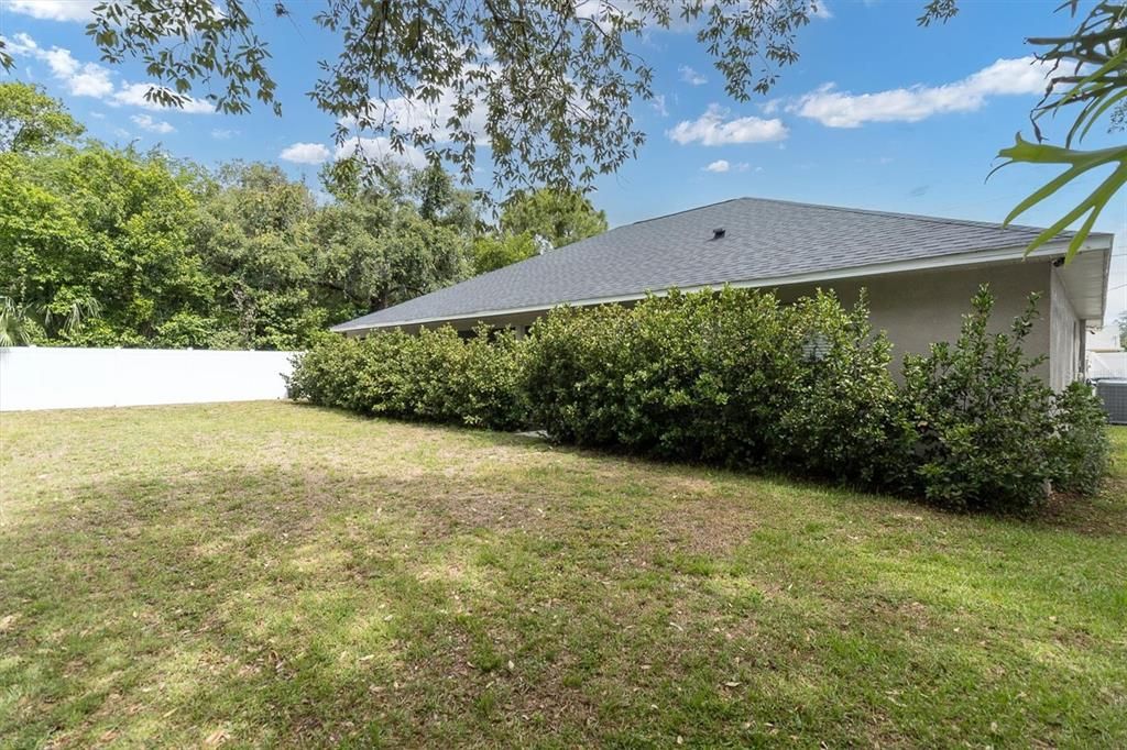 En Venta: $368,500 (3 camas, 2 baños, 2003 Pies cuadrados)