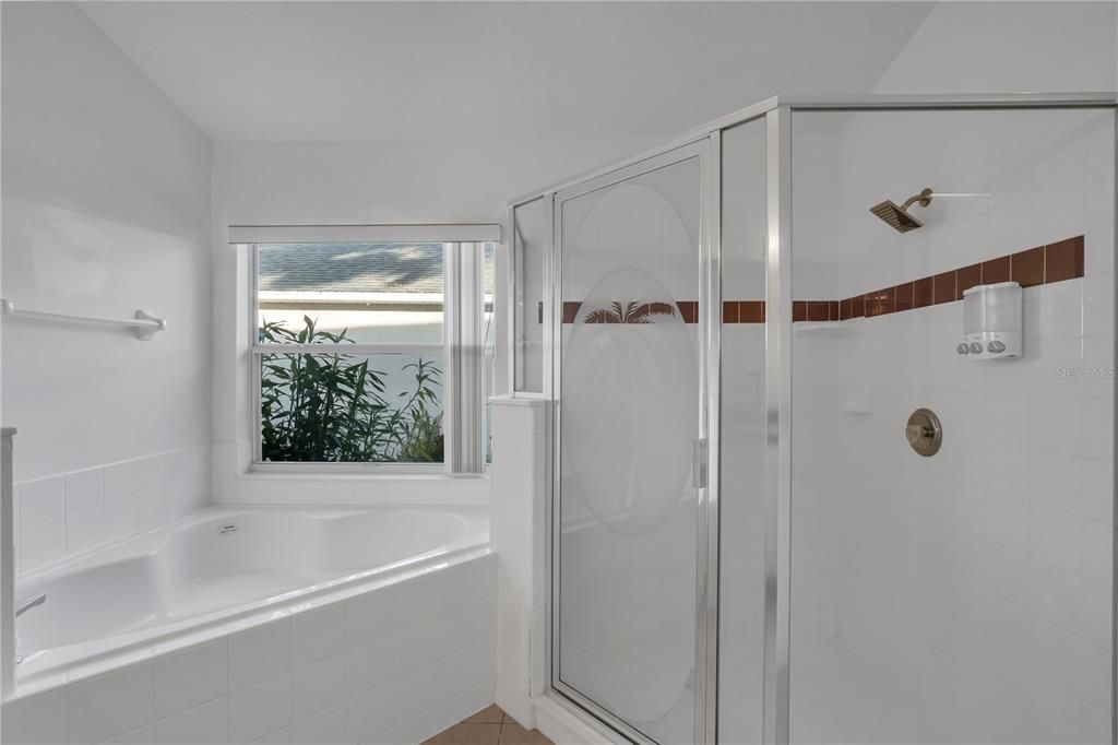 На продажу: $425,000 (4 спален, 2 ванн, 1908 Квадратных фут)