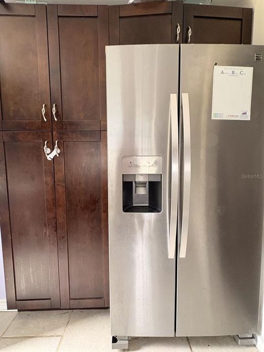 На продажу: $205,000 (3 спален, 2 ванн, 1022 Квадратных фут)