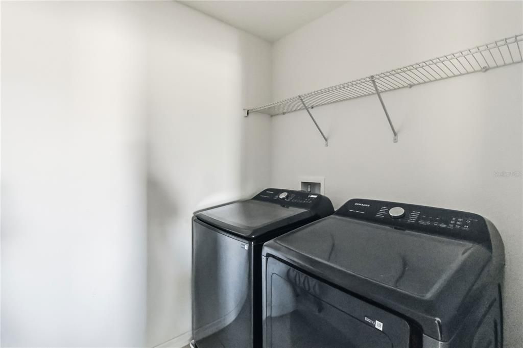 En Venta: $449,000 (5 camas, 3 baños, 2544 Pies cuadrados)