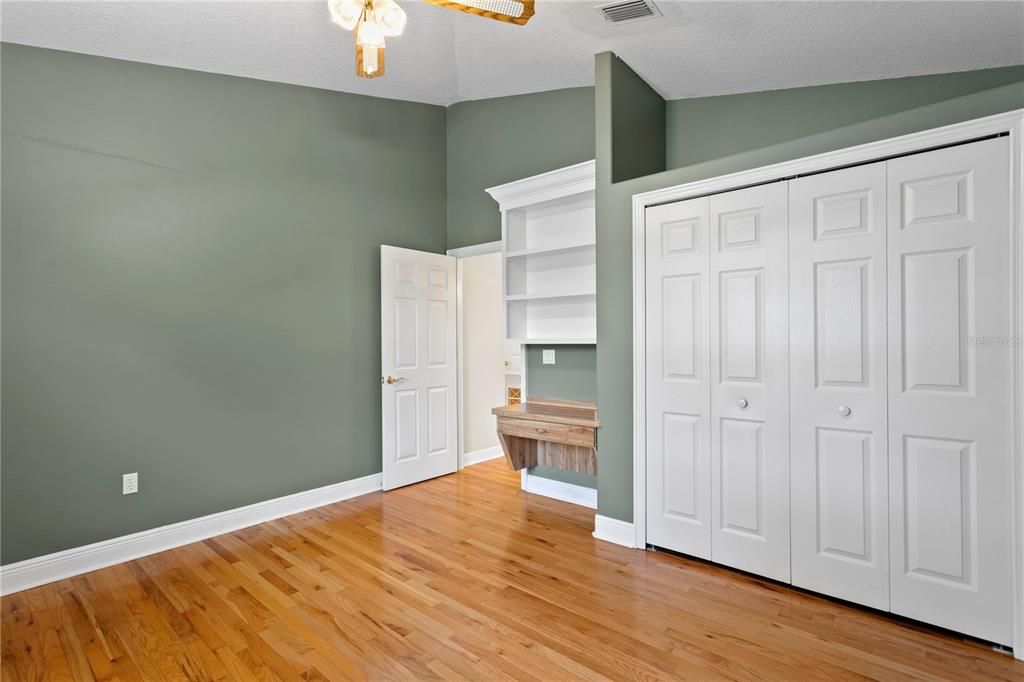 For Sale: $1,150,000 (5 beds, 4 baths, 4214 Square Feet)
