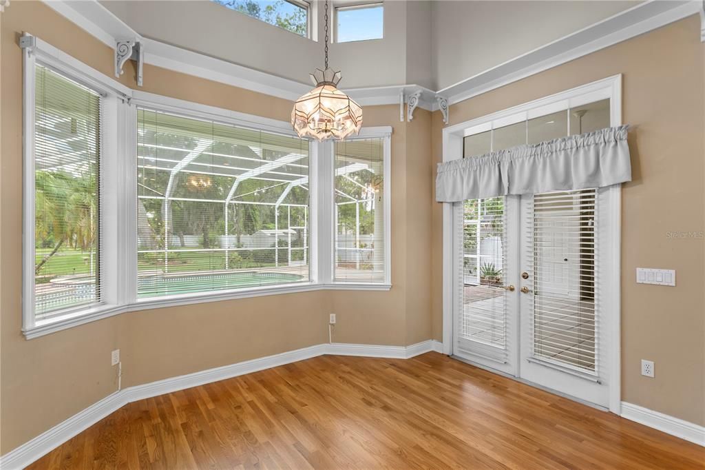 For Sale: $1,150,000 (5 beds, 4 baths, 4214 Square Feet)