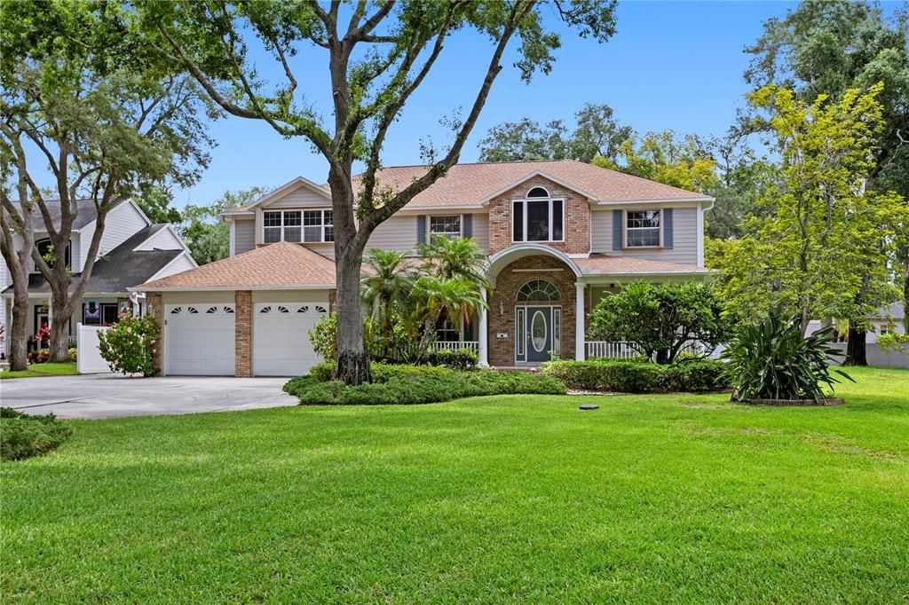 For Sale: $1,150,000 (5 beds, 4 baths, 4214 Square Feet)
