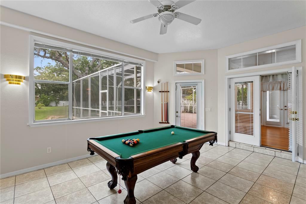 For Sale: $1,150,000 (5 beds, 4 baths, 4214 Square Feet)
