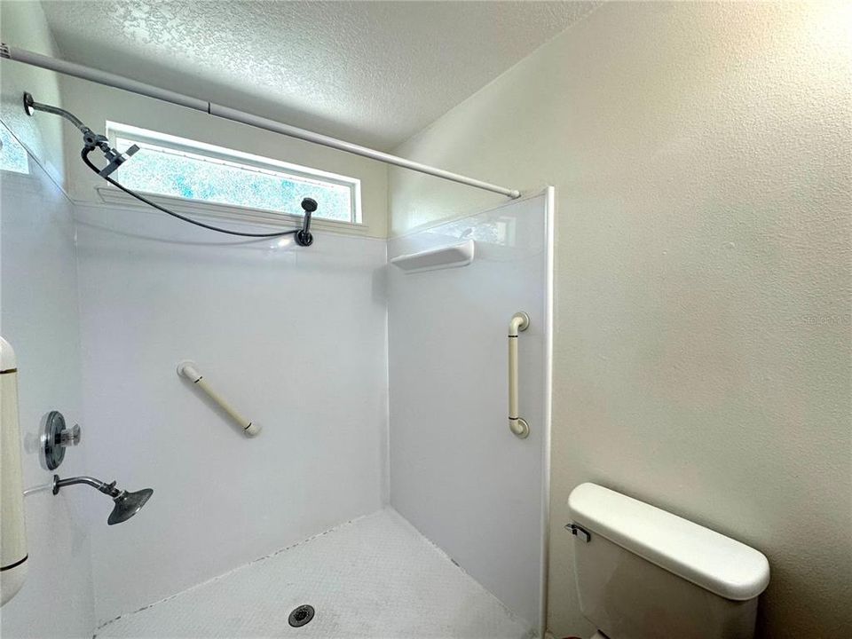 En Venta: $289,999 (3 camas, 2 baños, 1250 Pies cuadrados)