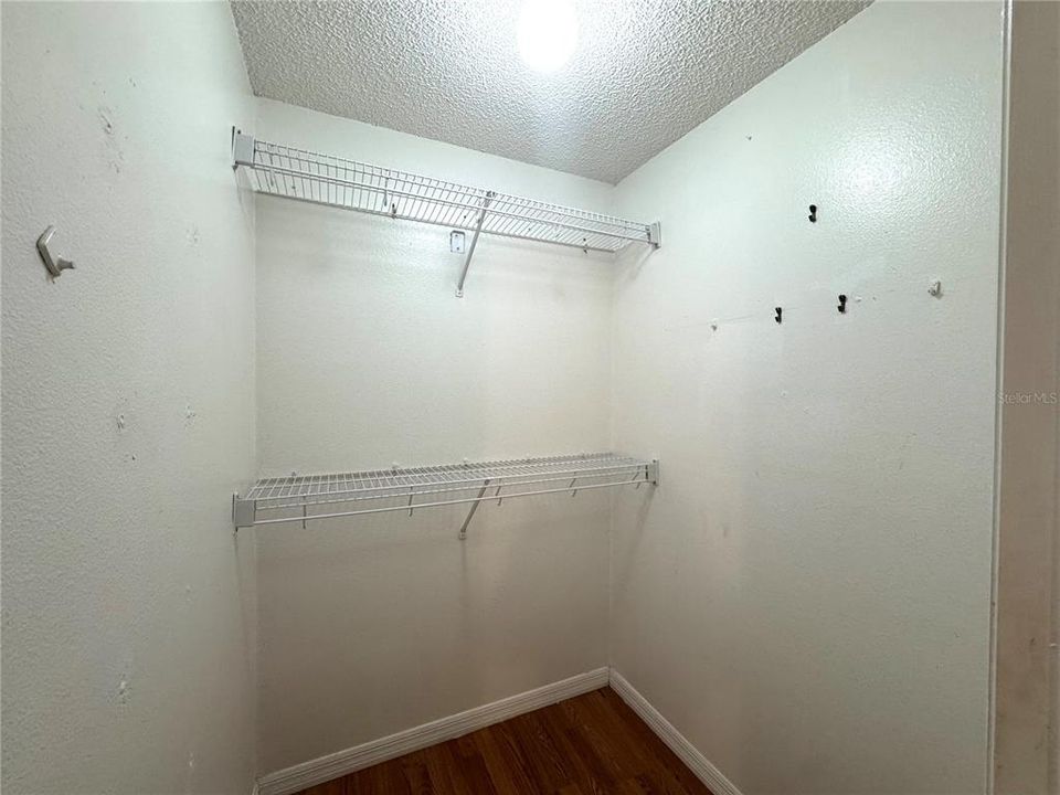 En Venta: $289,999 (3 camas, 2 baños, 1250 Pies cuadrados)
