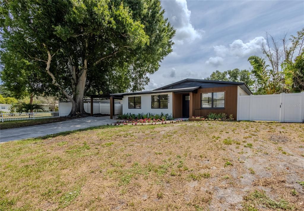 For Sale: $589,900 (5 beds, 2 baths, 2008 Square Feet)
