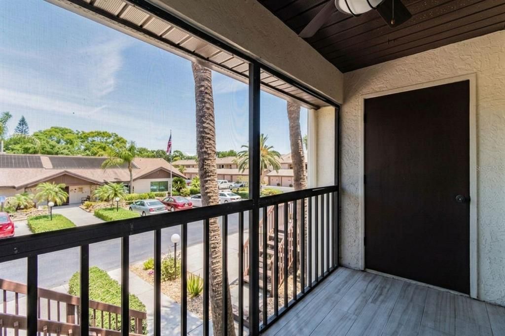For Rent: $1,950 (2 beds, 2 baths, 942 Square Feet)