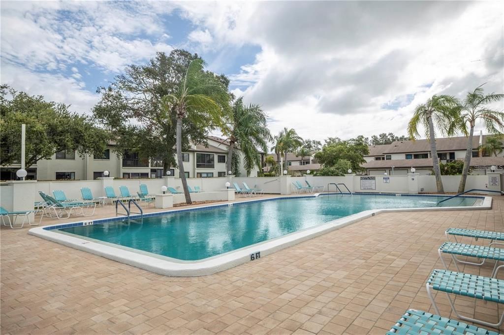 For Rent: $1,950 (2 beds, 2 baths, 942 Square Feet)