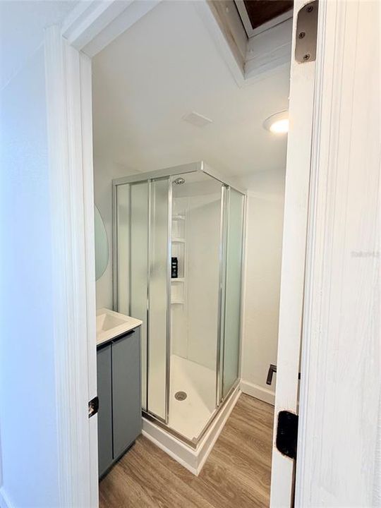 For Sale: $65,000 (1 beds, 1 baths, 240 Square Feet)
