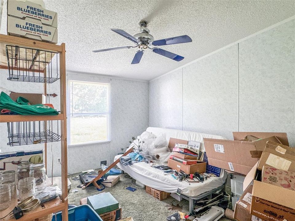 For Sale: $350,000 (3 beds, 2 baths, 1944 Square Feet)