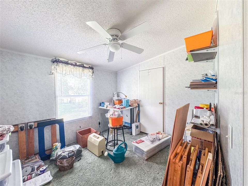 For Sale: $350,000 (3 beds, 2 baths, 1944 Square Feet)