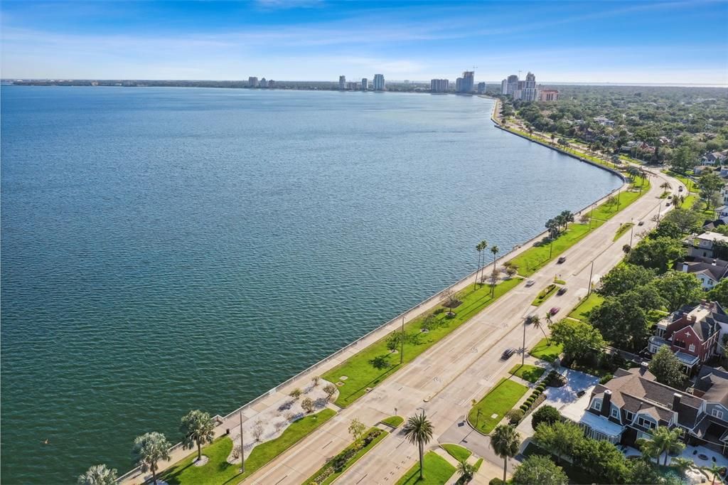 En Venta: $700,000 (2 camas, 2 baños, 1520 Pies cuadrados)