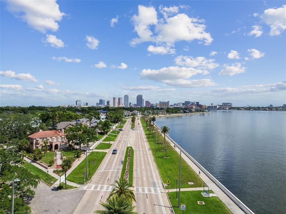 En Venta: $700,000 (2 camas, 2 baños, 1520 Pies cuadrados)