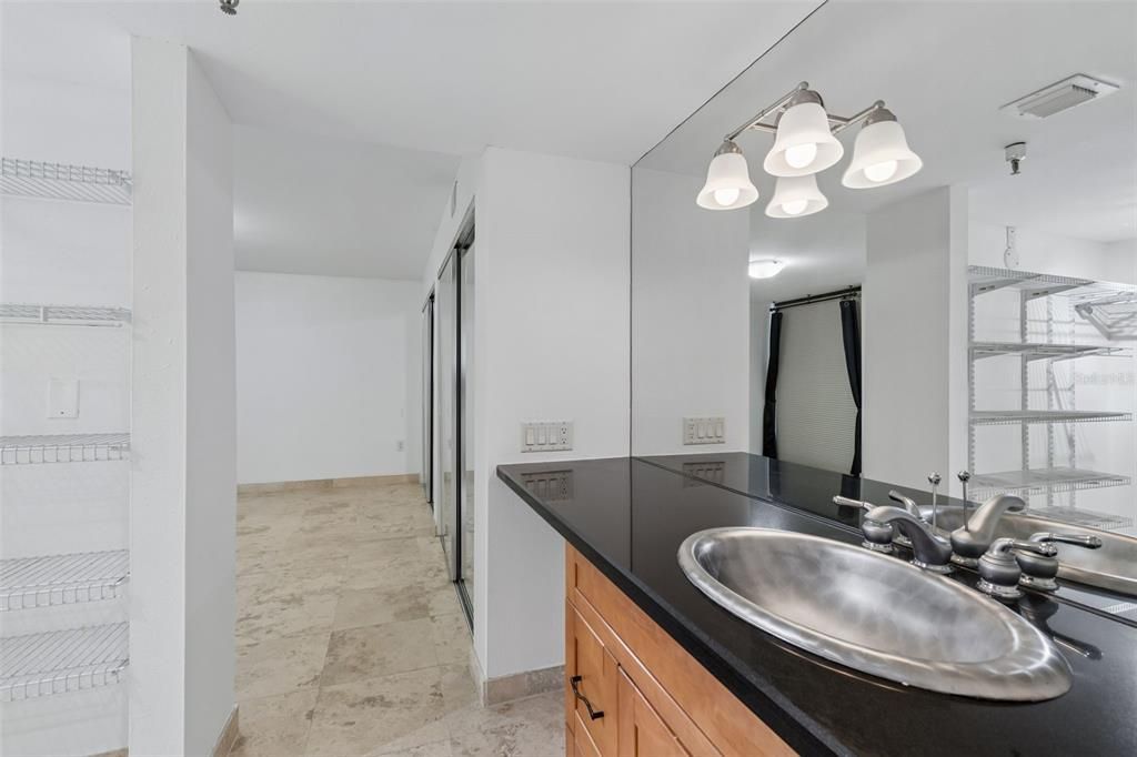 En Venta: $700,000 (2 camas, 2 baños, 1520 Pies cuadrados)