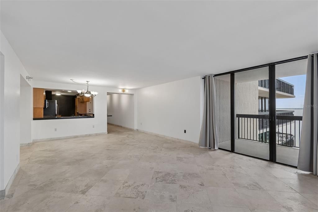 En Venta: $700,000 (2 camas, 2 baños, 1520 Pies cuadrados)