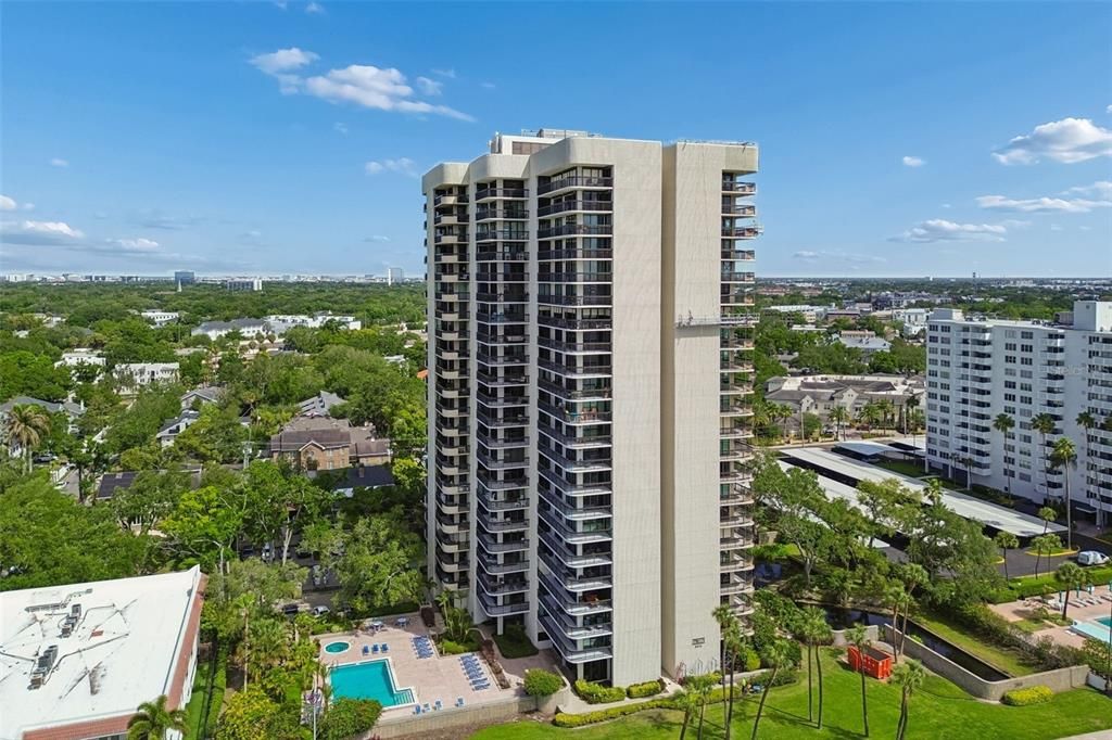 En Venta: $700,000 (2 camas, 2 baños, 1520 Pies cuadrados)