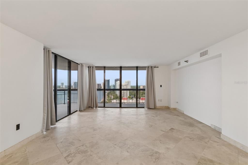 En Venta: $700,000 (2 camas, 2 baños, 1520 Pies cuadrados)