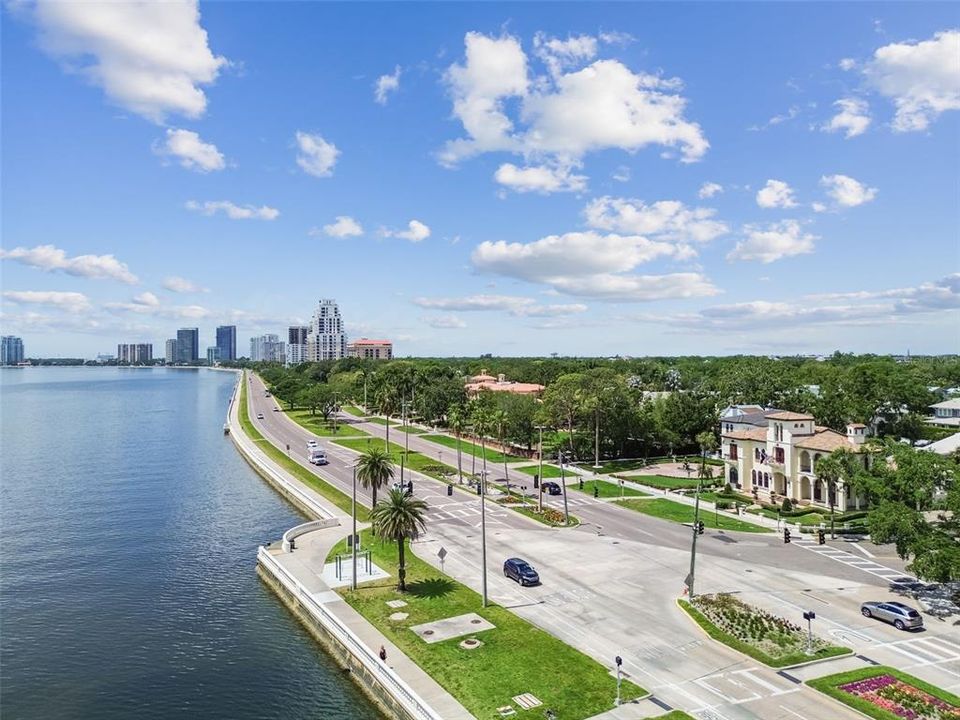 En Venta: $700,000 (2 camas, 2 baños, 1520 Pies cuadrados)