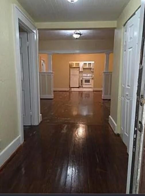 For Rent: $2,000 (3 beds, 1 baths, 1004 Square Feet)