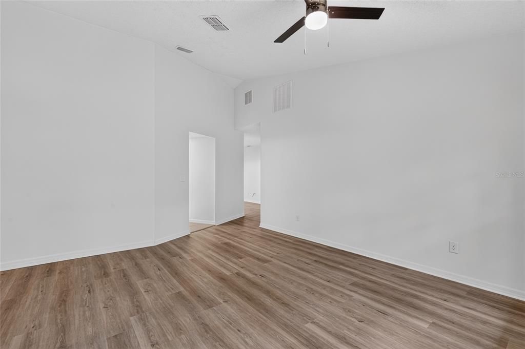 For Sale: $379,000 (5 beds, 3 baths, 2909 Square Feet)