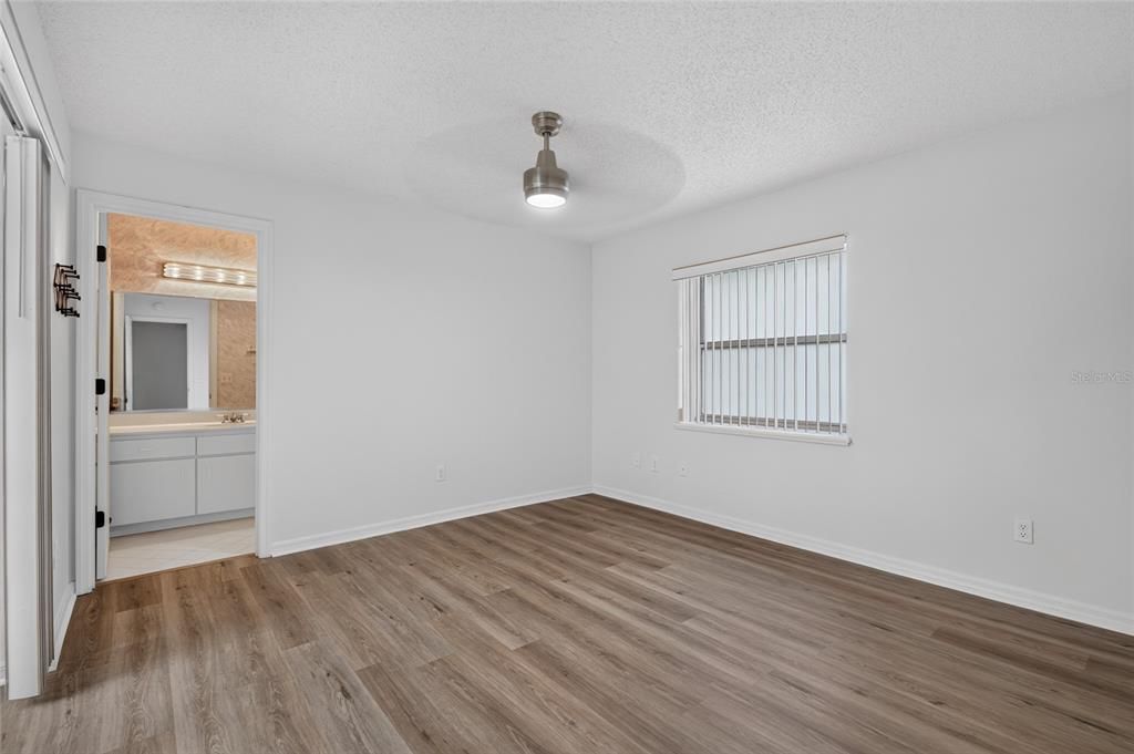 For Sale: $379,000 (5 beds, 3 baths, 2909 Square Feet)
