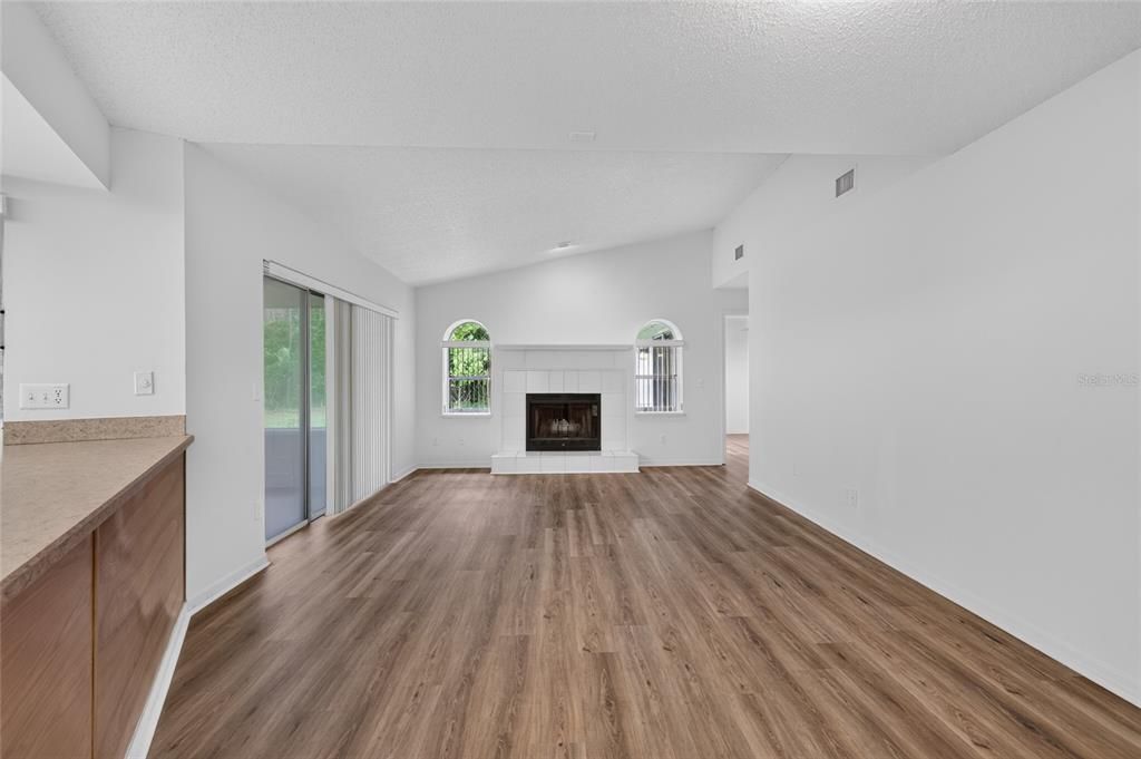 For Sale: $379,000 (5 beds, 3 baths, 2909 Square Feet)