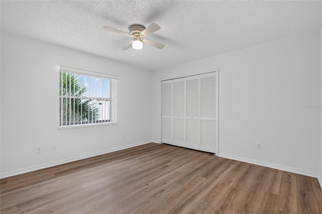 For Sale: $379,000 (5 beds, 3 baths, 2909 Square Feet)