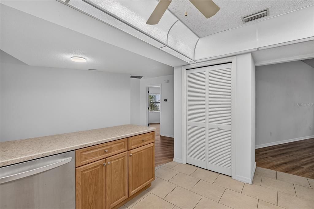 For Sale: $379,000 (5 beds, 3 baths, 2909 Square Feet)