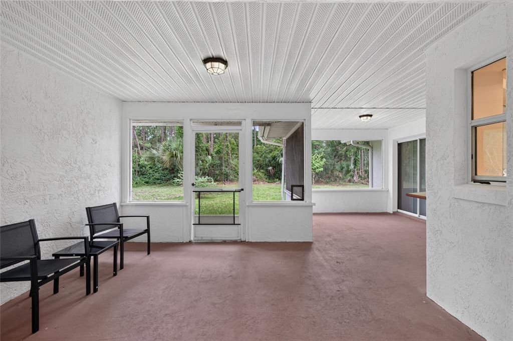For Sale: $379,000 (5 beds, 3 baths, 2909 Square Feet)