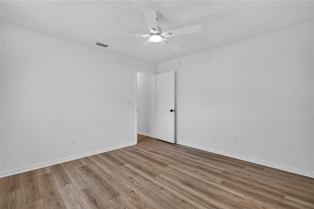For Sale: $379,000 (5 beds, 3 baths, 2909 Square Feet)