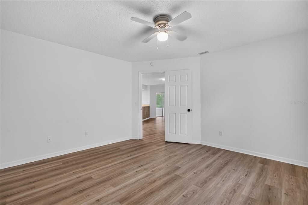 For Sale: $379,000 (5 beds, 3 baths, 2909 Square Feet)