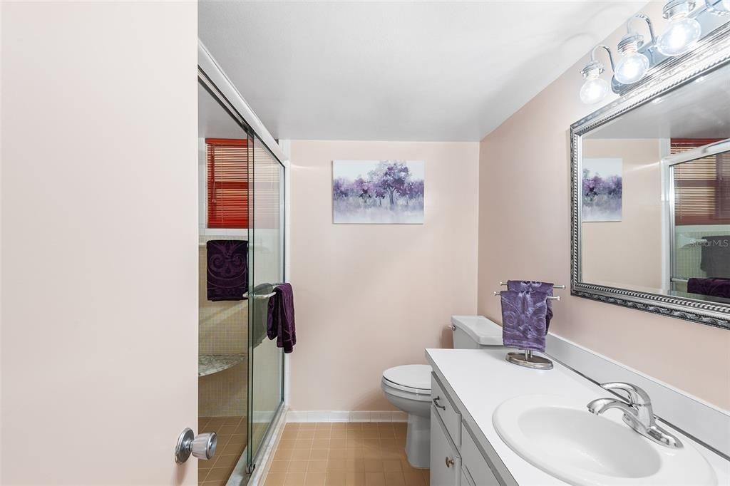 For Sale: $119,000 (2 beds, 2 baths, 1190 Square Feet)