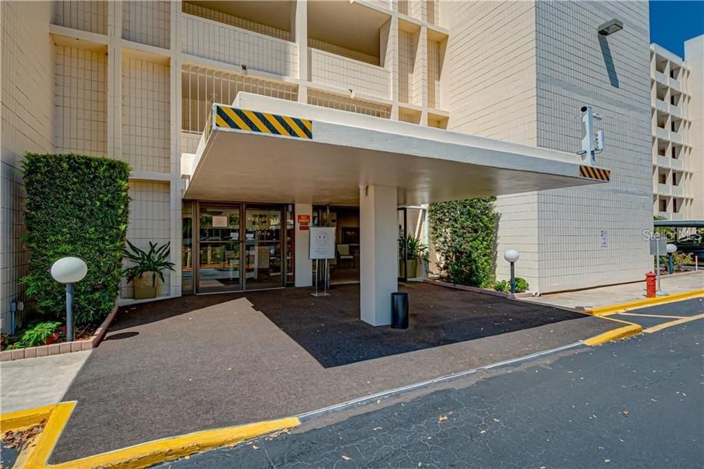 For Sale: $119,000 (2 beds, 2 baths, 1190 Square Feet)