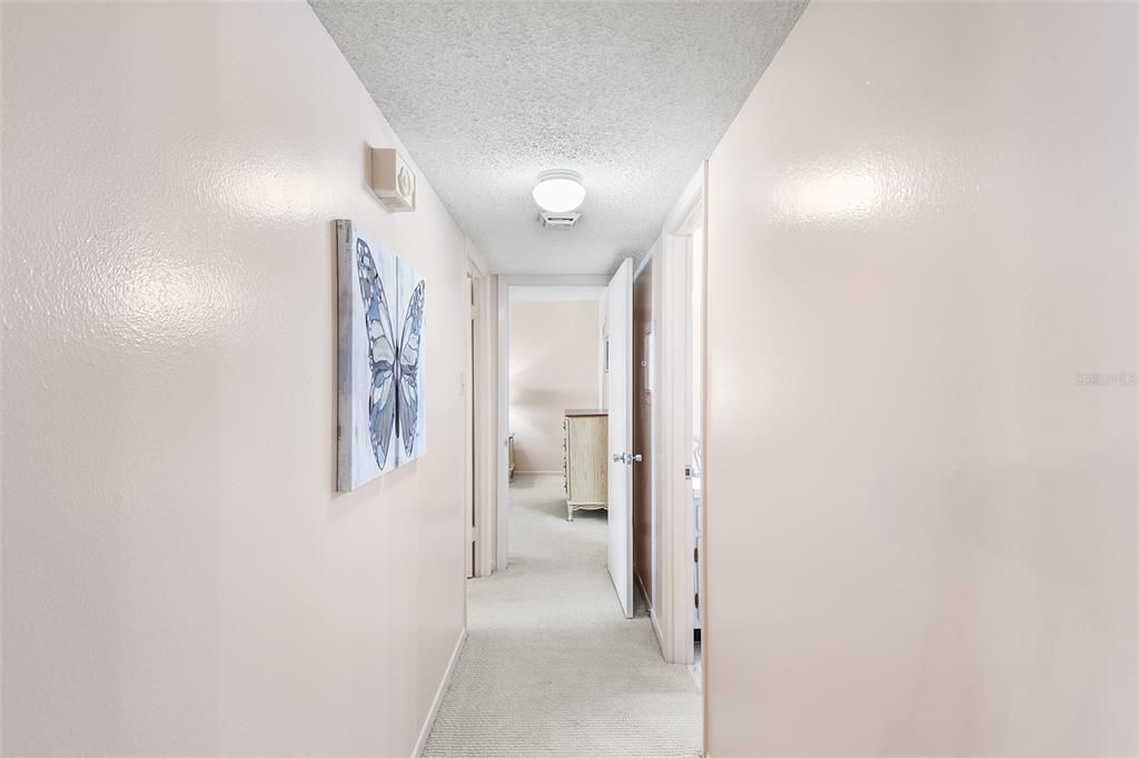 For Sale: $119,000 (2 beds, 2 baths, 1190 Square Feet)