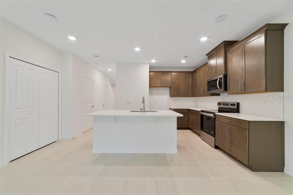 En Venta: $425,990 (3 camas, 2 baños, 1544 Pies cuadrados)
