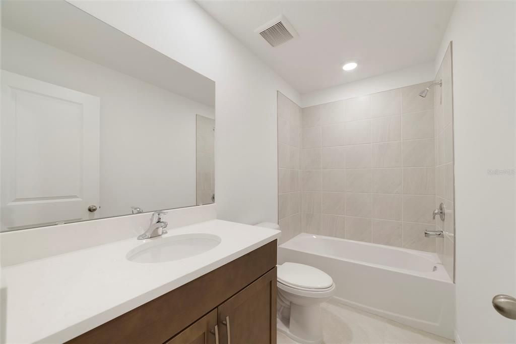 En Venta: $425,990 (3 camas, 2 baños, 1544 Pies cuadrados)