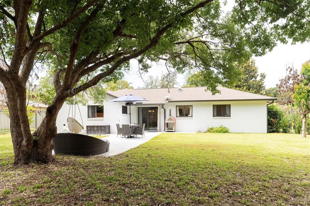 For Sale: $399,000 (3 beds, 2 baths, 1142 Square Feet)