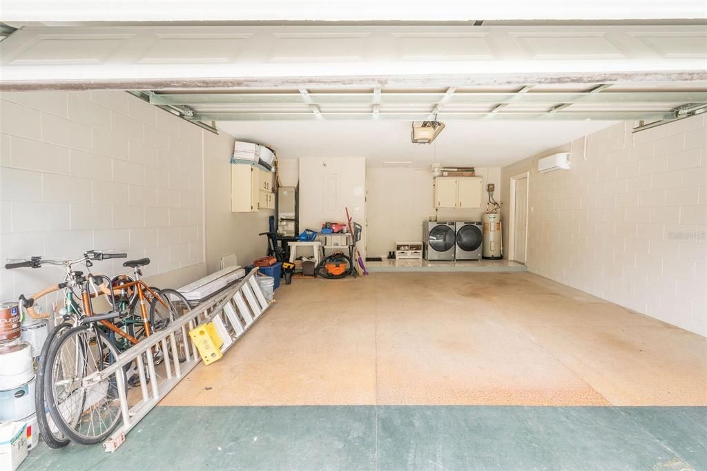 For Sale: $399,000 (3 beds, 2 baths, 1142 Square Feet)