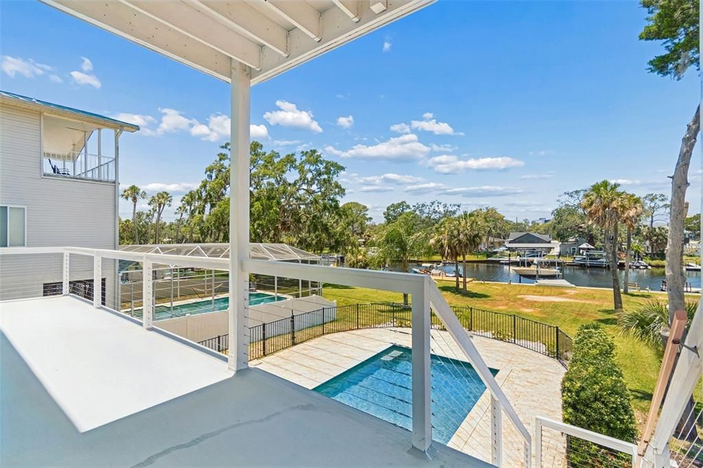 For Sale: $945,000 (3 beds, 2 baths, 1811 Square Feet)