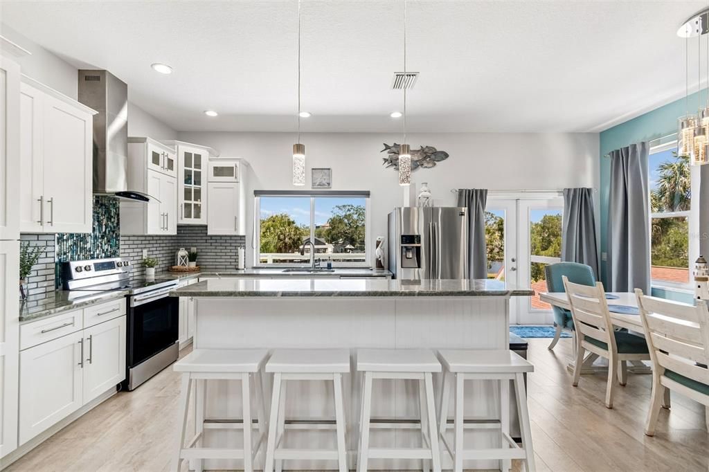 For Sale: $945,000 (3 beds, 2 baths, 1811 Square Feet)