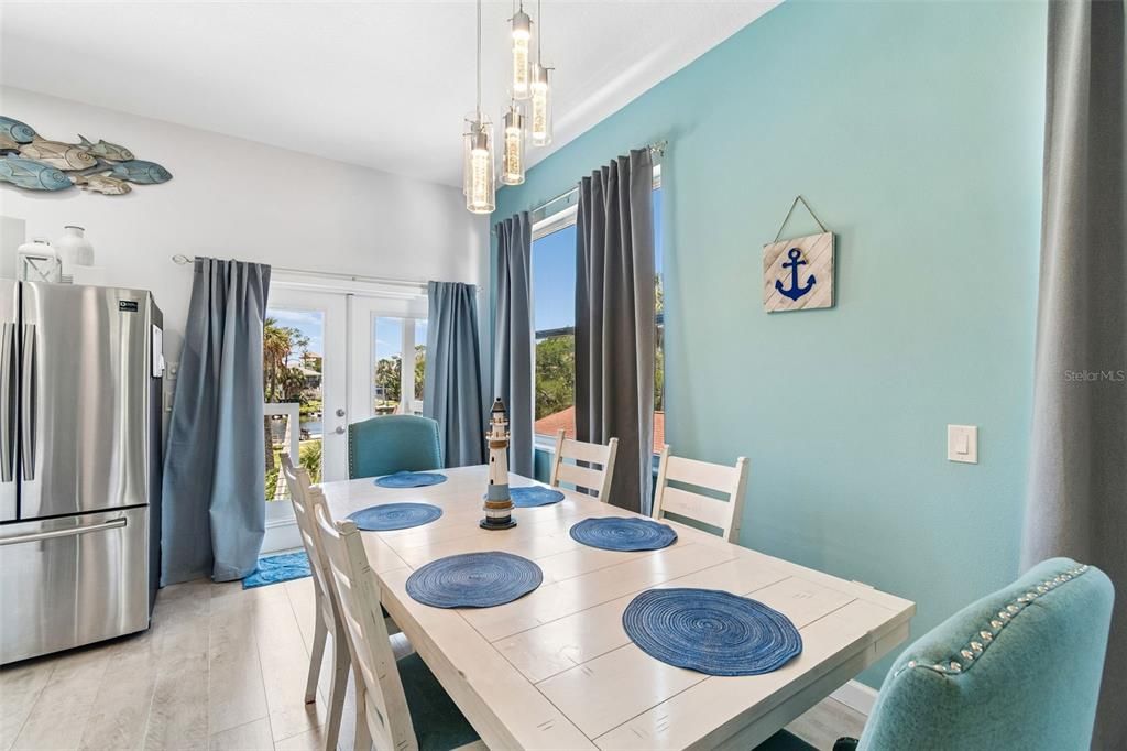 For Sale: $945,000 (3 beds, 2 baths, 1811 Square Feet)