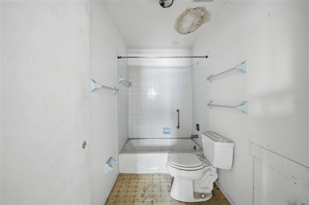For Sale: $1,200,000 (0 beds, 0 baths, 2720 Square Feet)