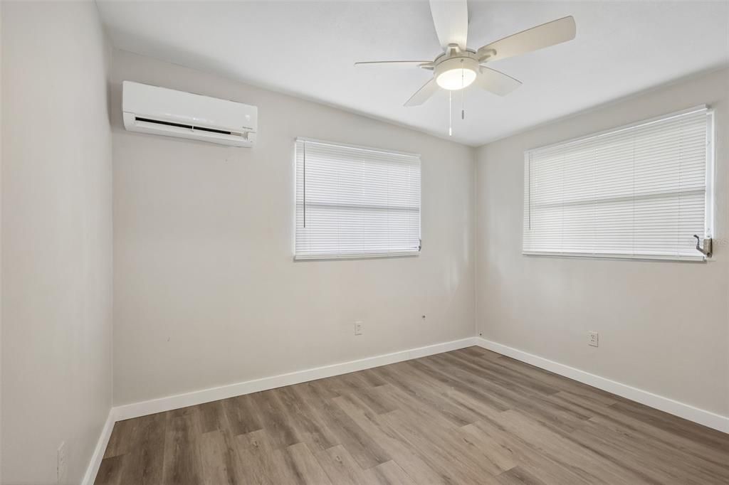 En Venta: $325,000 (3 camas, 2 baños, 1144 Pies cuadrados)