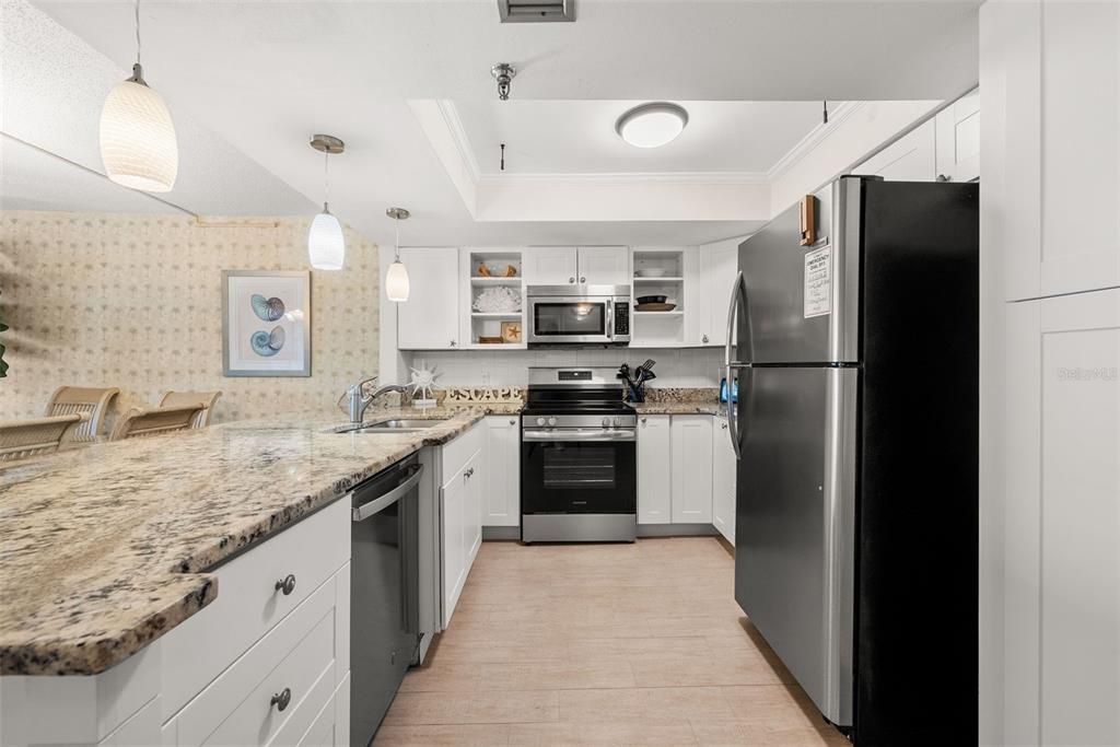 For Sale: $1,250,000 (3 beds, 2 baths, 1180 Square Feet)