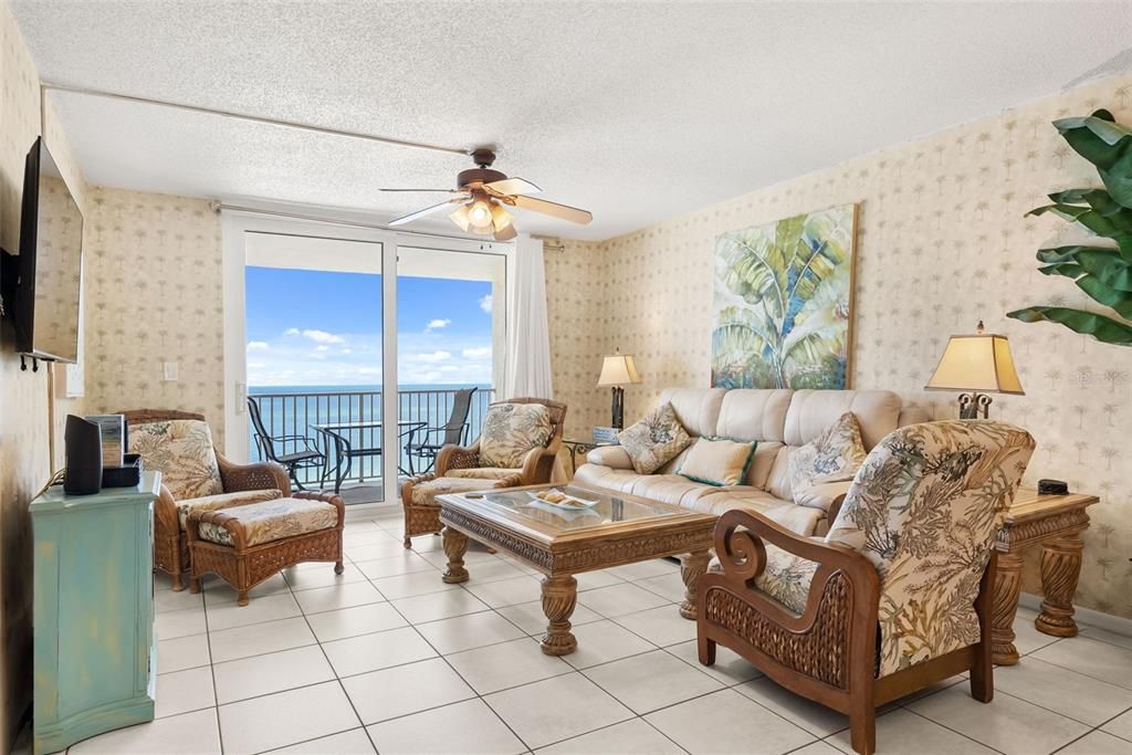 For Sale: $1,250,000 (3 beds, 2 baths, 1180 Square Feet)