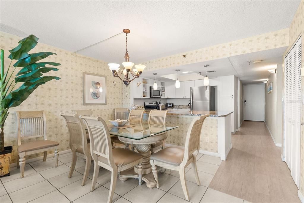 For Sale: $1,250,000 (3 beds, 2 baths, 1180 Square Feet)