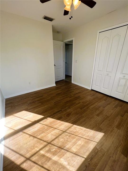 На продажу: $289,999 (3 спален, 2 ванн, 1190 Квадратных фут)
